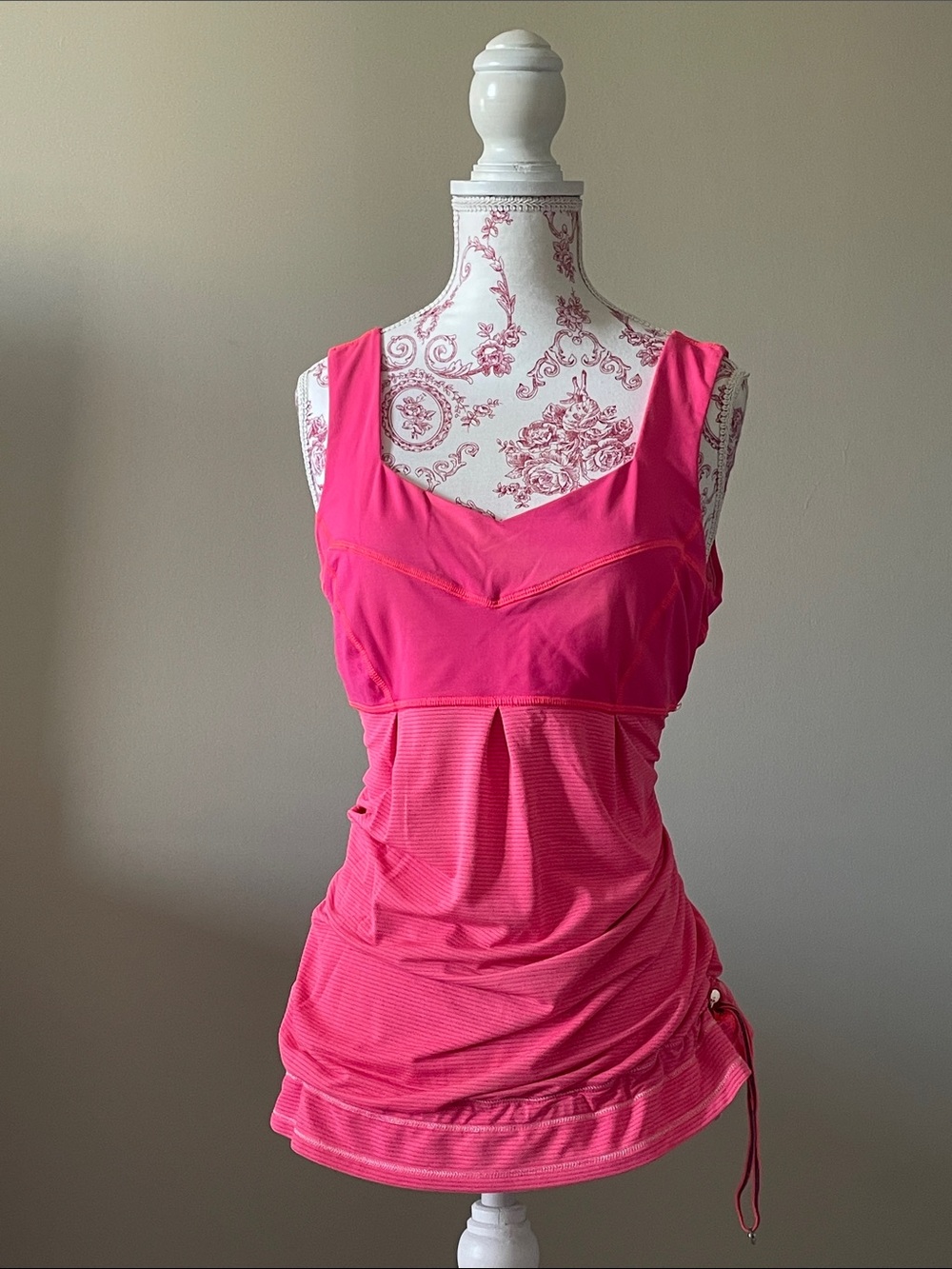 Lululemon Women’s Hot Pink Athletic Tank with Adjustable Band